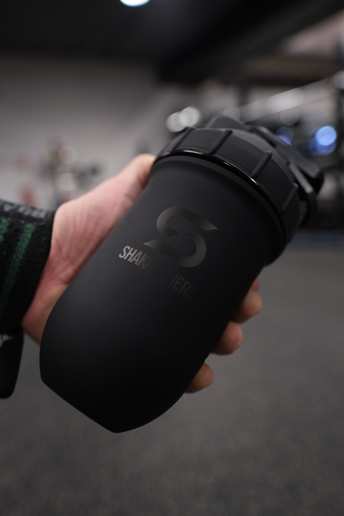 700mls ShakeSphere Tumbler Double Wall Steel Matte Black