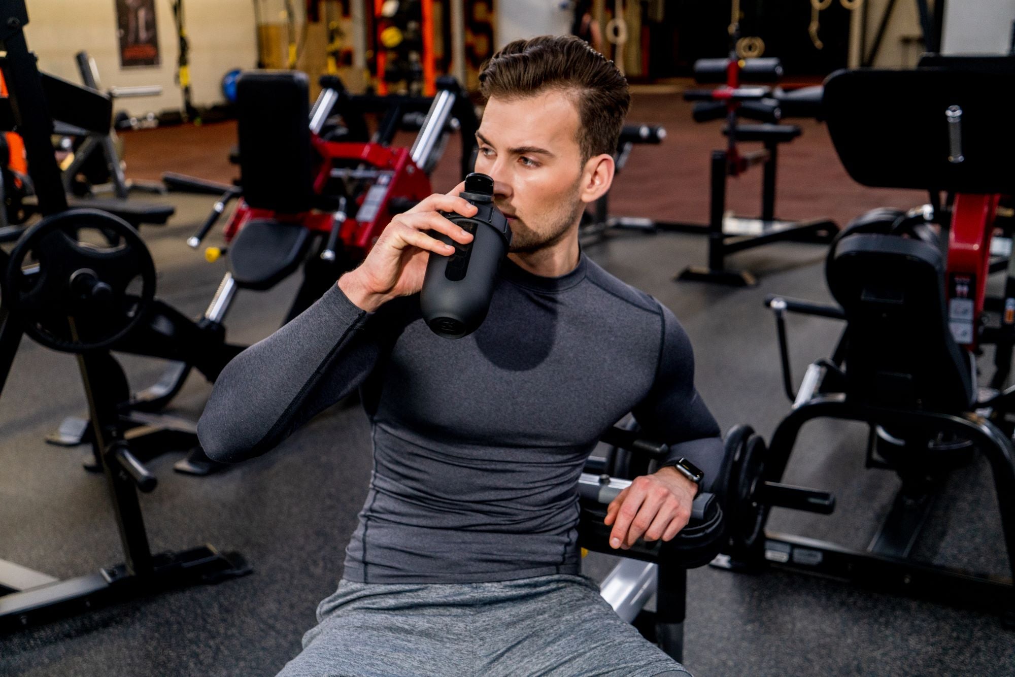 700mls ShakeSphere Tumbler View Matte Black/Black Window