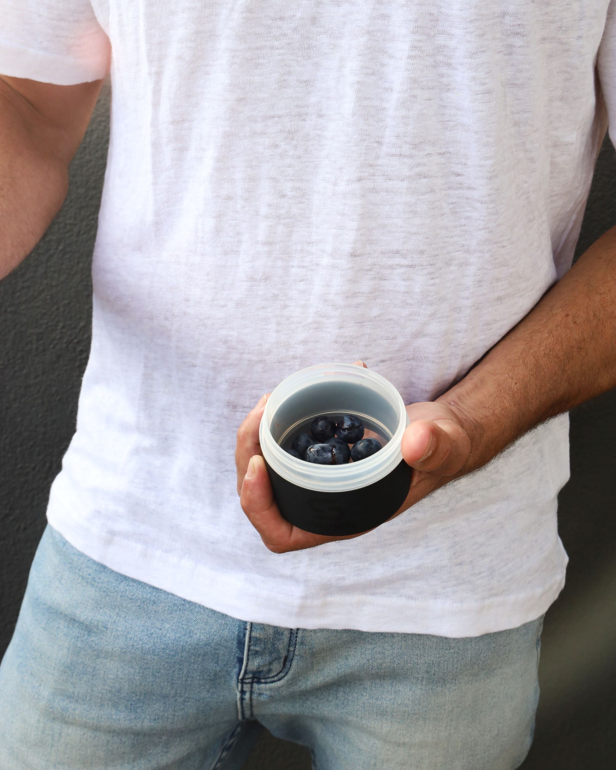 ShakeSphere 85g / 3oz ShakeSphere Stackable Storage, Frosted